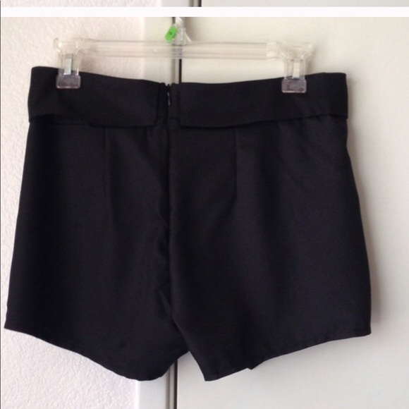 Black skort - Picture 3 of 3